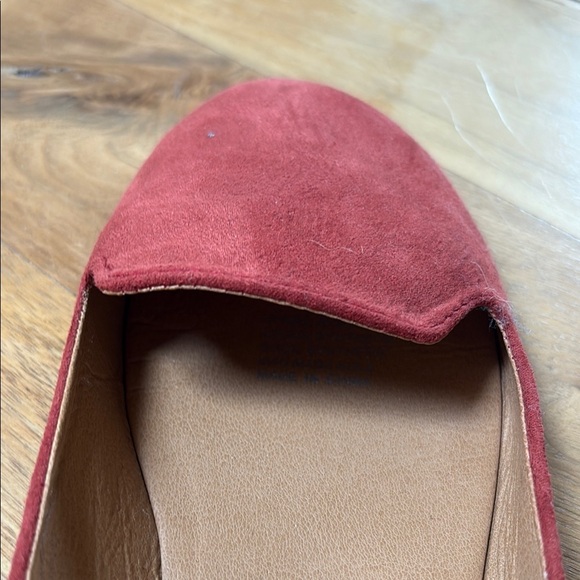 Red Ballet Flats with Rounded Toe - Picture 5 of 8